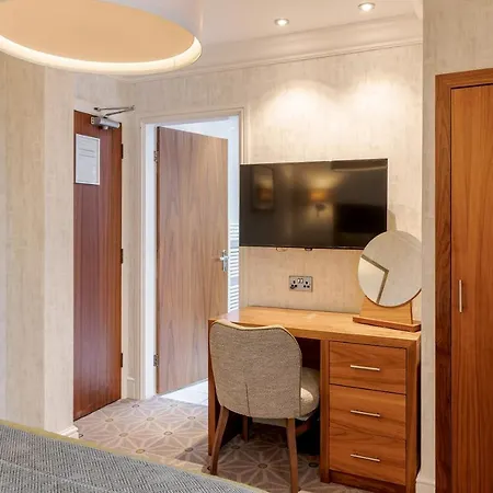 湖泊区斯基道酒店 4* 凯西克