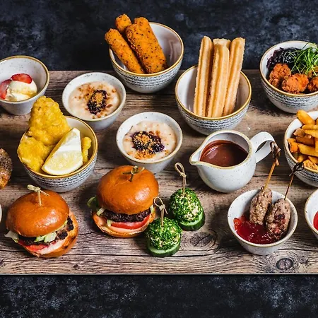 ホテル スキッドオー 4*