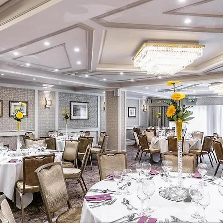 スキッドオー ホテル 4*