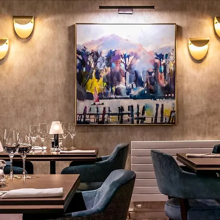 ホテル スキッドオー 4*